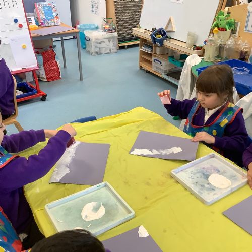 Printing the background of a winter painting inspired by the artist Claude Monet